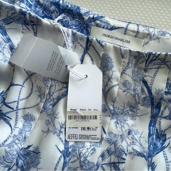 NWT Cedric Charlier Fantasy Print White on Garmentory Skirt / Size 6 - Picture 15 of 16